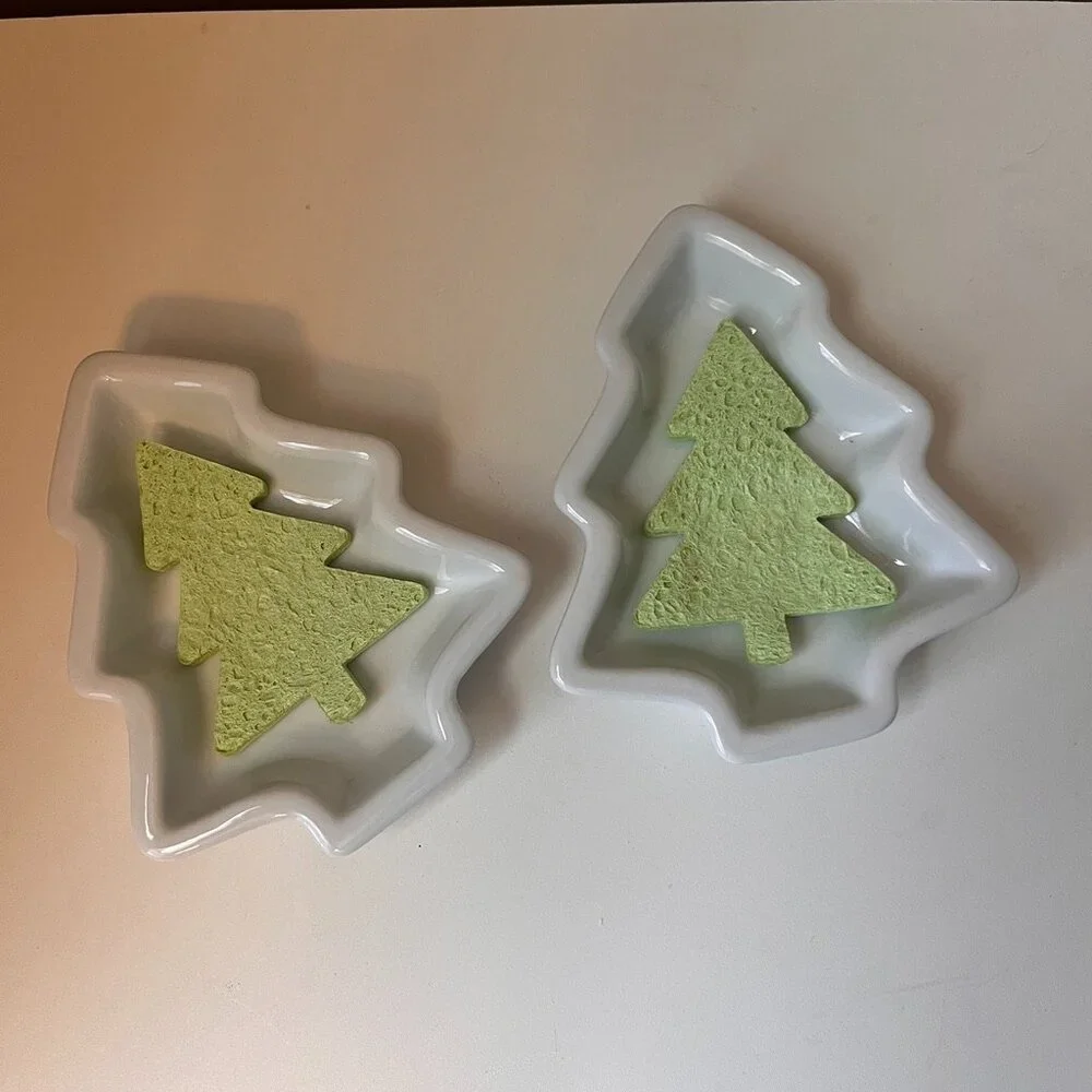 Crate & Barrel Set of 2 Christmas Tree Shaped Dishes with sponge